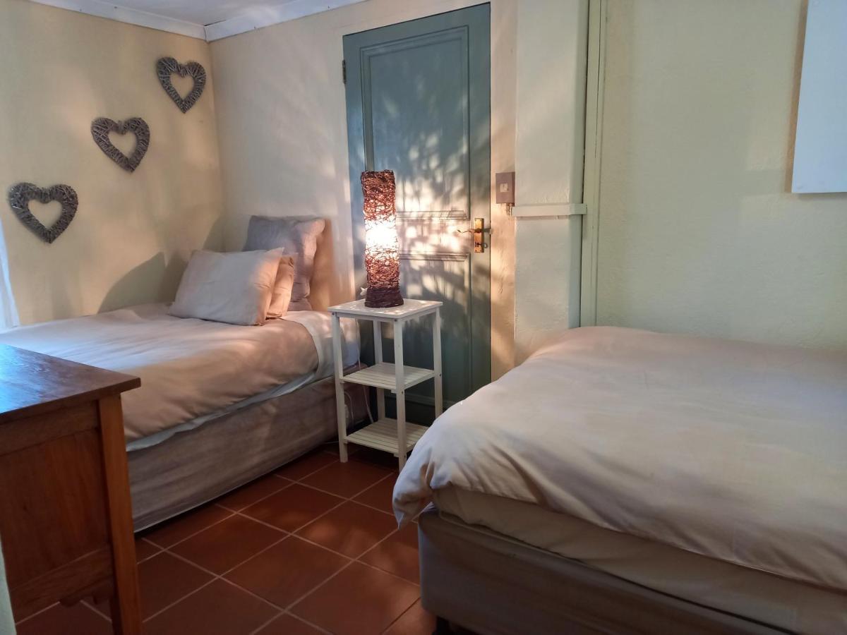 Avondrust Guest House Graaff-Reinet Esterno foto